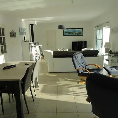 Jolie Maison Piscine Caillauderie Dom wakacyjny